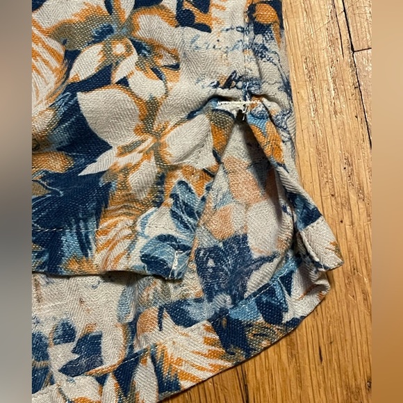 Linen/Silk Margaritaville Button Down - Picture 7 of 14